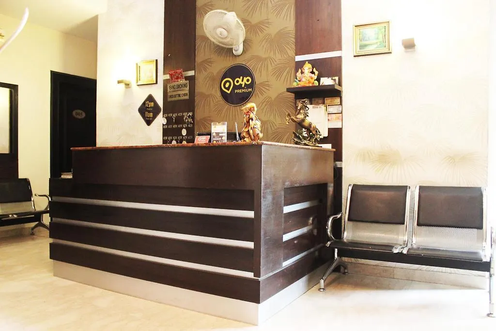 גורגאון Oyo Premium Galleria Market Dlf4